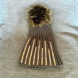 Stylish Grey Knit Beanie with Gold Accents